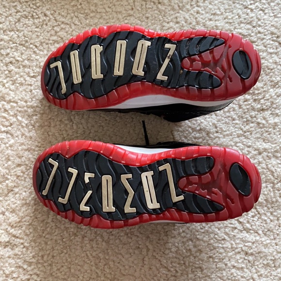 Jordan’s 11 - Picture 4 of 4
